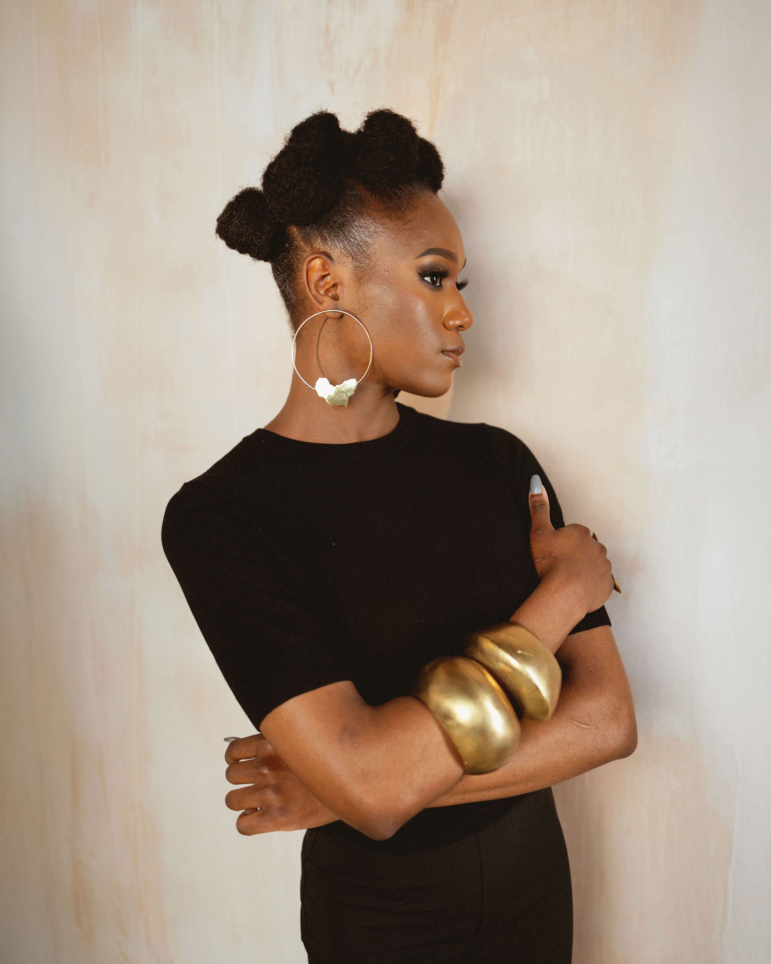 Brass Circle Mini Africa Earrings