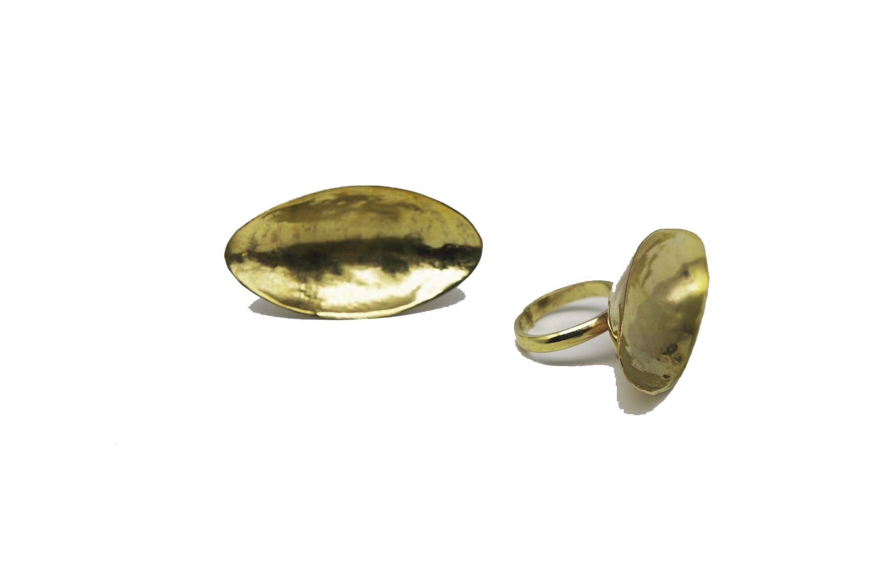Vertical Brass Dish Oval Ring